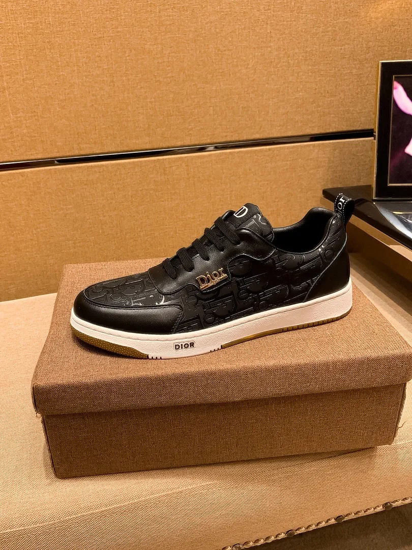 Men's shoes💰 420💰 [Dior] high-end men's shoes brand official website 1:1 latest masterpiece: the upper is made of Italian imported first-layer cowhide with a comfortable and breathable lining ➕original non-slip and wear-resistant outsole🔥, making walking more convenient and comfortable! An exclusive new model, a stunning work, a beautiful 1:1 replica [color] compared to the official quality! Create a fashionable personality to set off your uniqueness! A must-have for trendy men! Classic 🔥Size: 38-44 Color: 🔥 2⃣️colors available🔥.